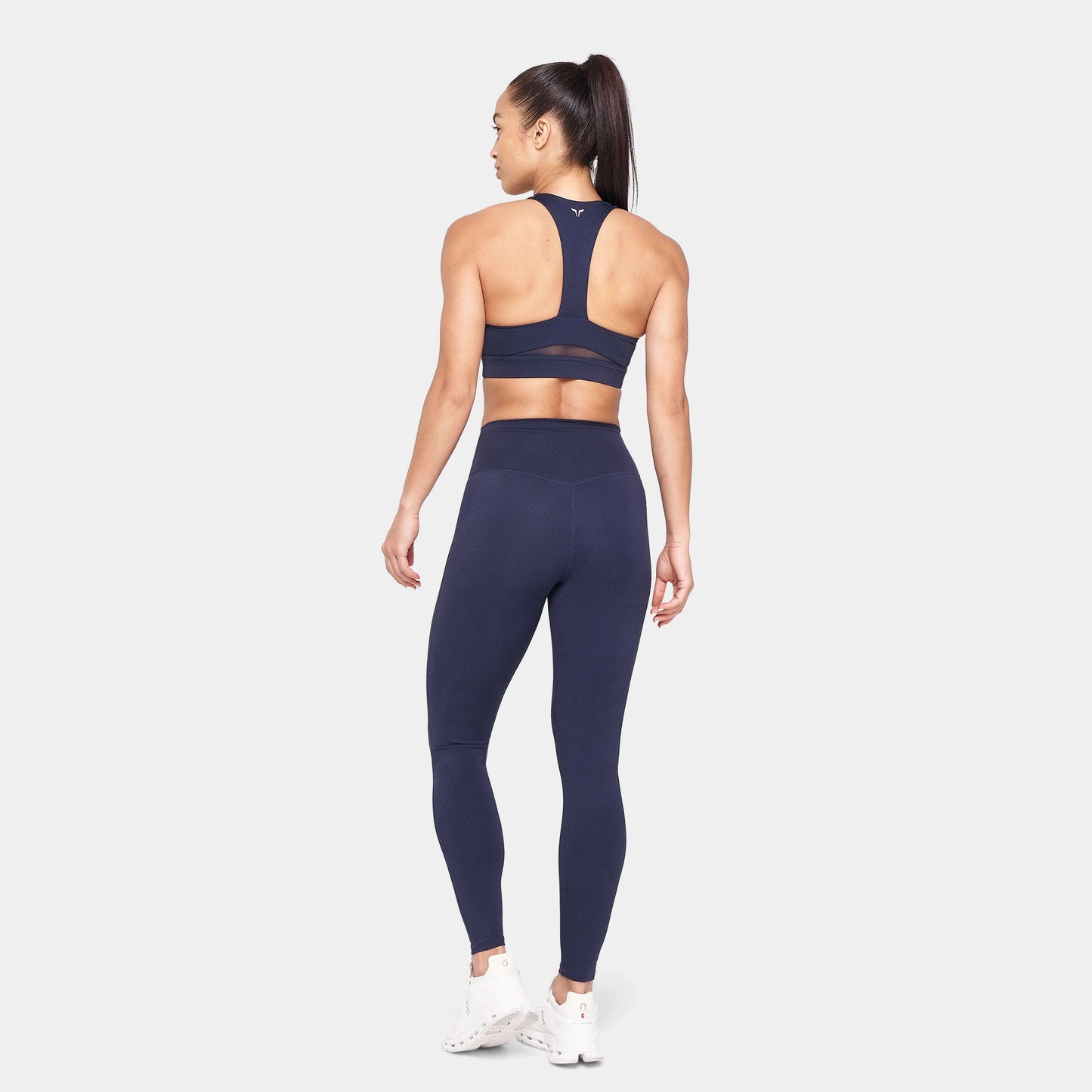 كور أجايل أ سي تي 27 انش ليقينز 2.0 - طبعة كحلي و أزرق كلاسيكي