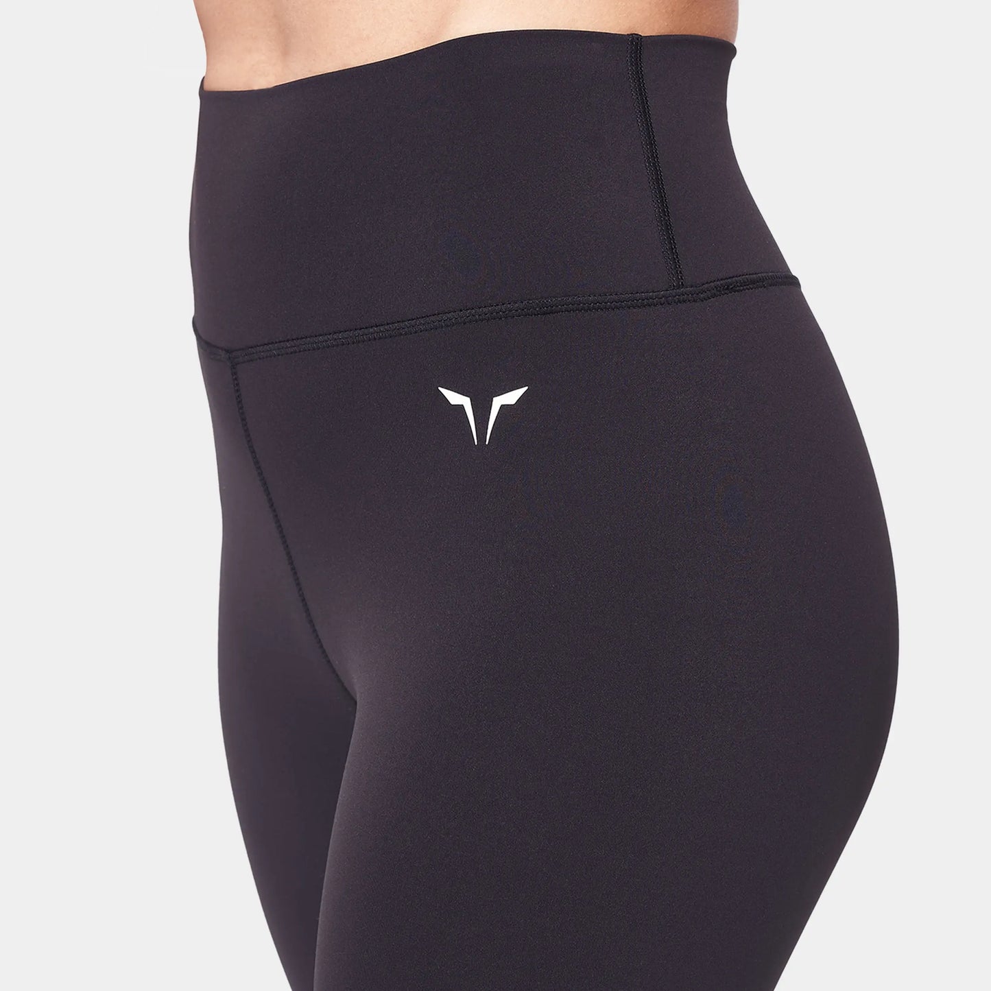 ليقينز بدرزات بارزة 27" - أسود 