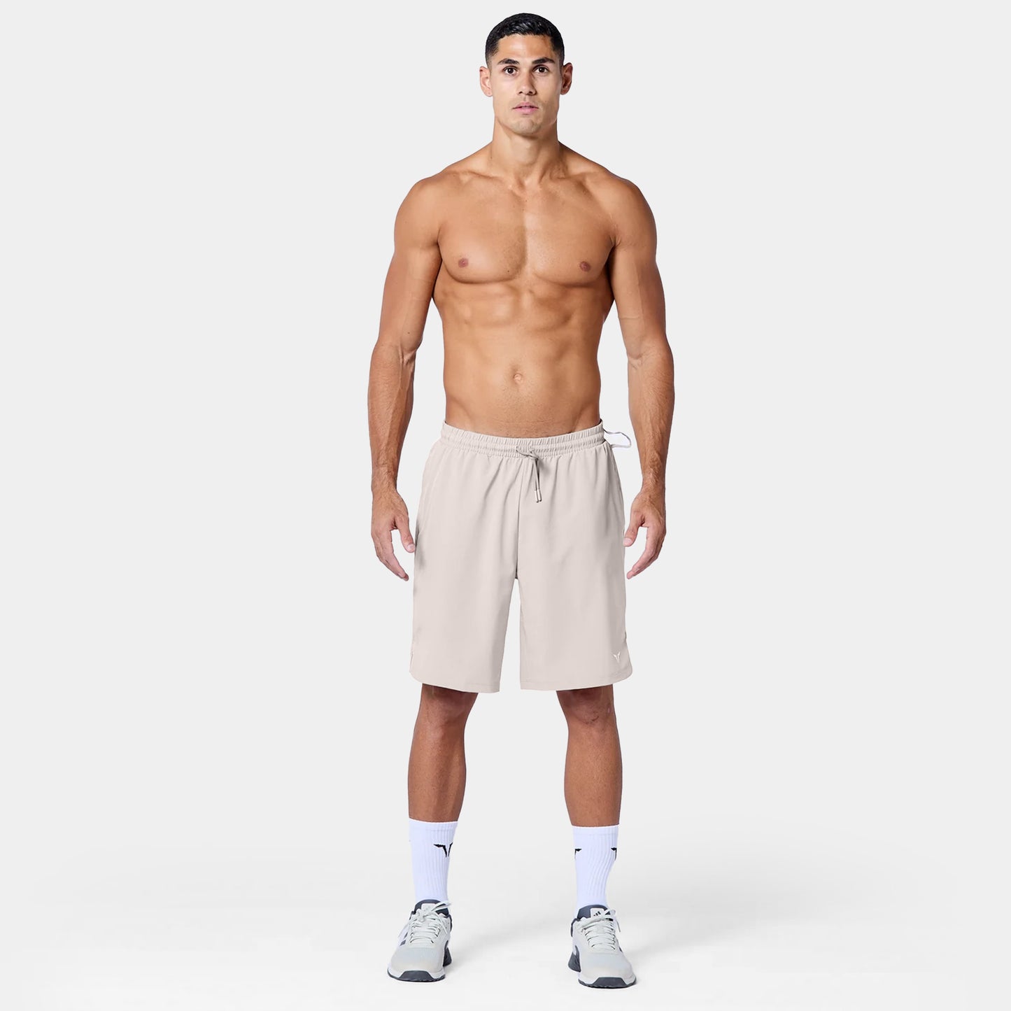 شورت فاونديشن 9"- فضي مطفي