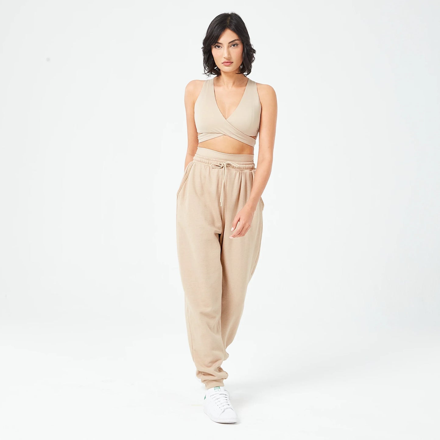 بلوزة بنمط حمالة صدر ريتروجراد كريس كروس - ترابي