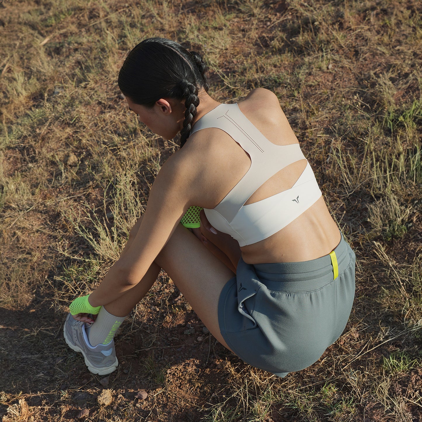 نيوتك حمالة صدر برقبة مربعة - أبيض لؤلؤي