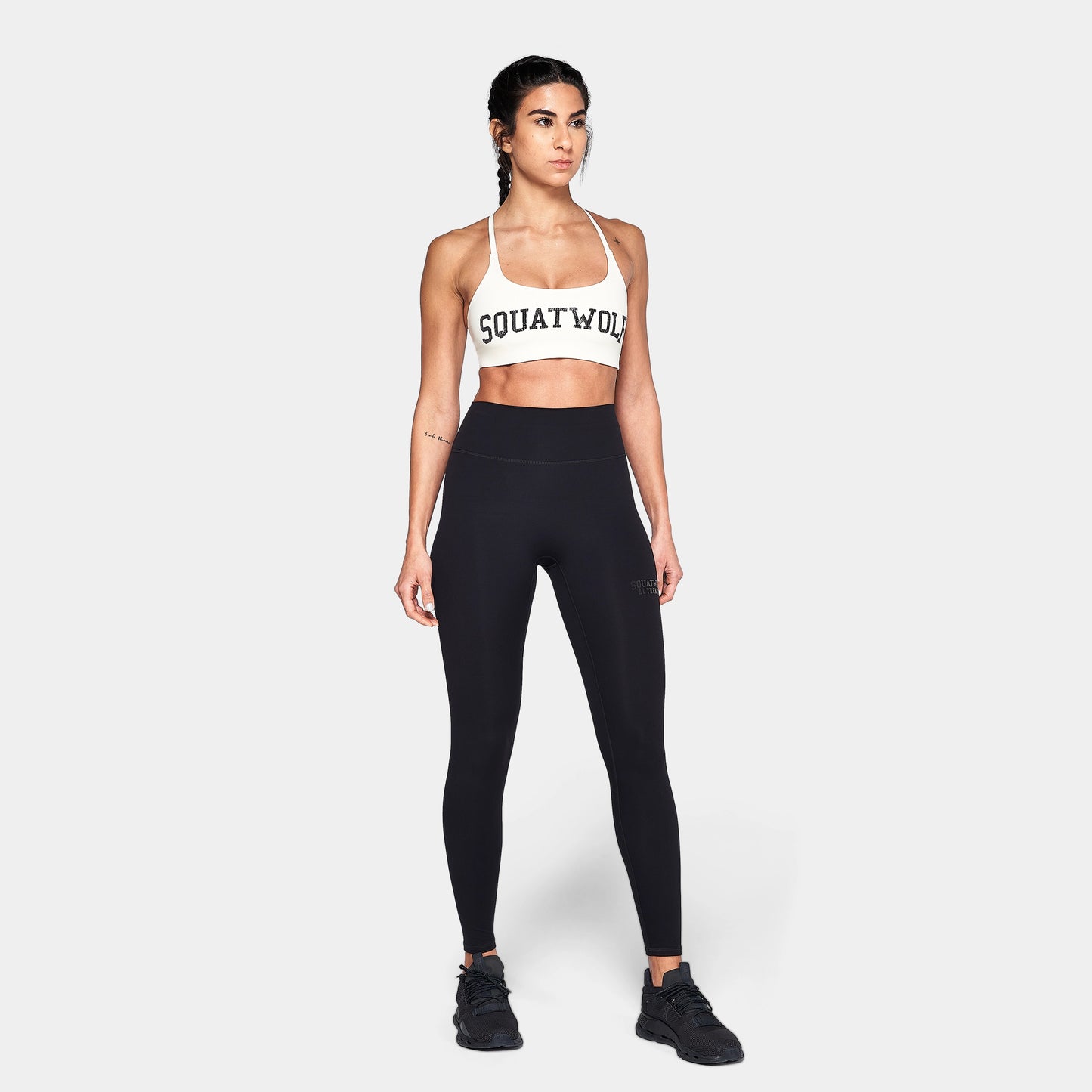 فيرسيتي ليقينز - أسود