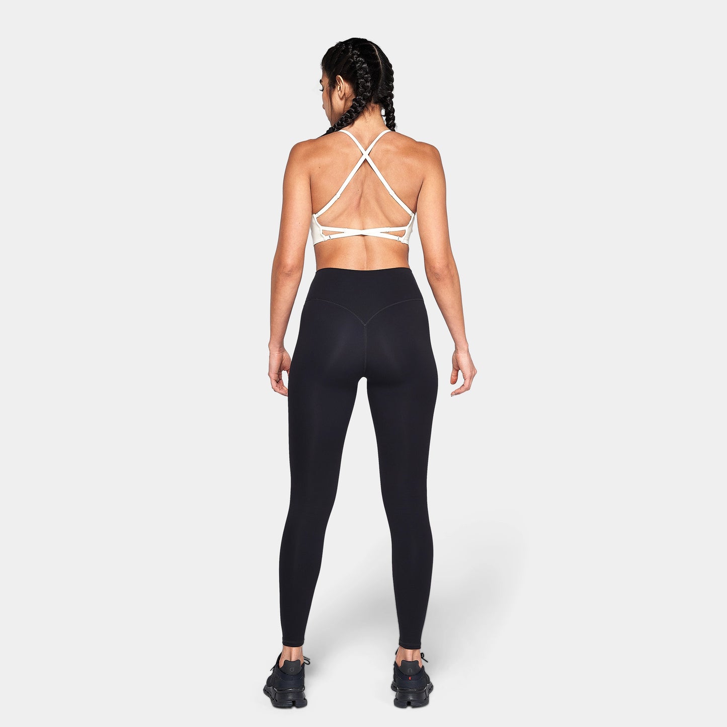 فيرسيتي ليقينز - أسود