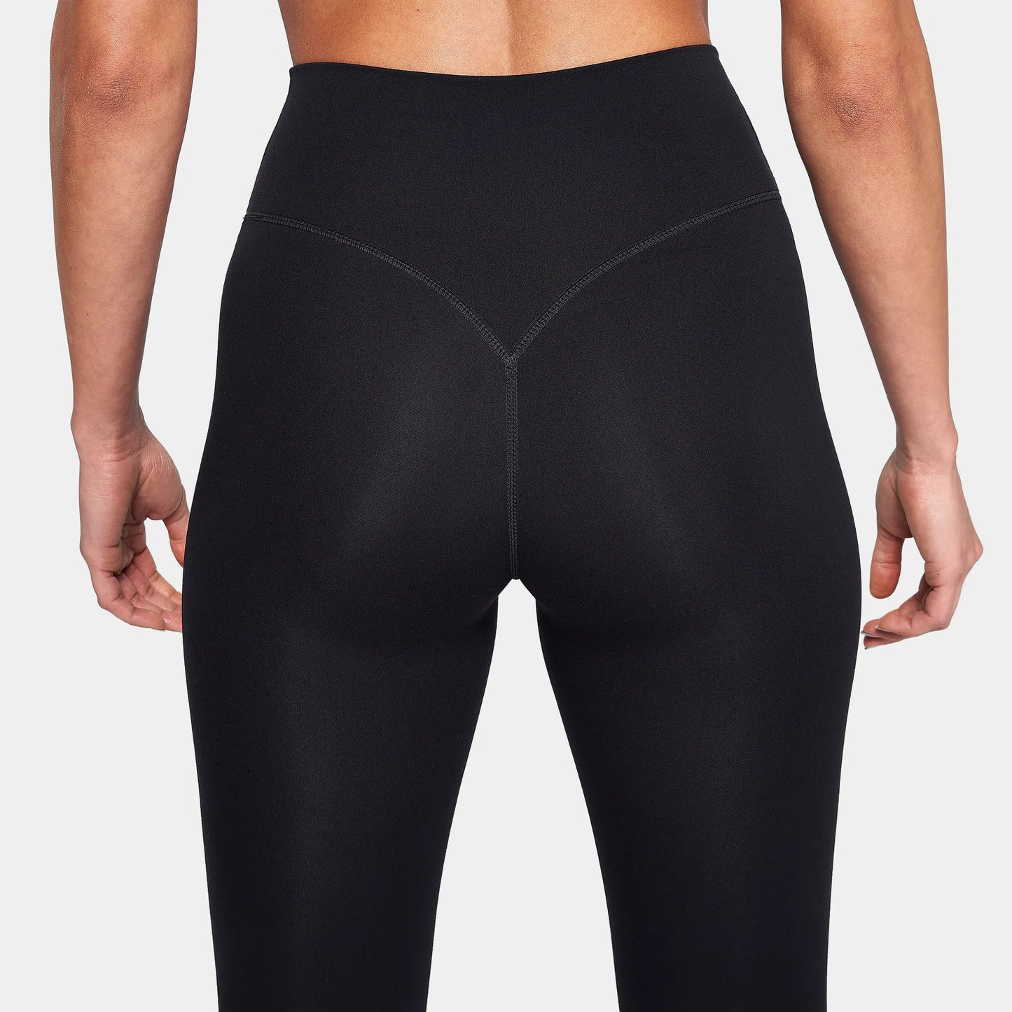 فيرسيتي ليقينز - أسود