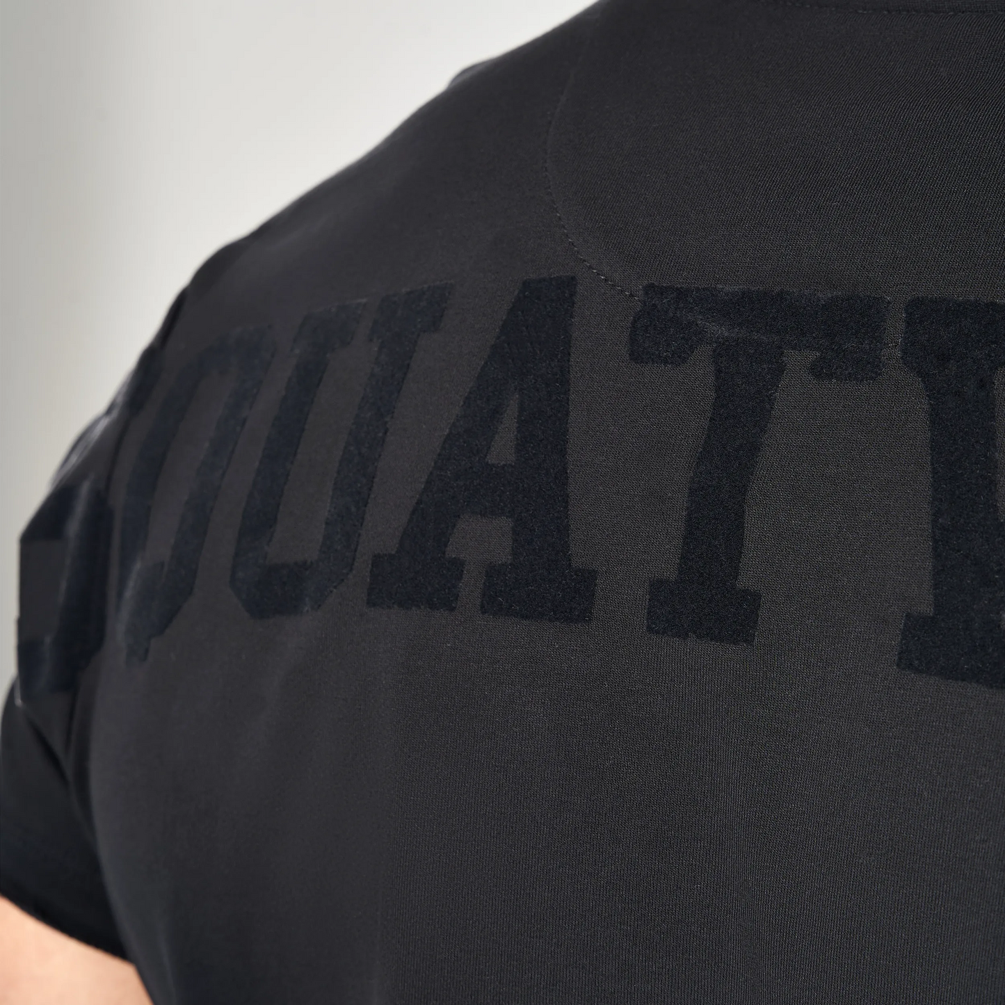  جولدن إيرا فريش ليجاسي تيشيرت ضيق - أسود