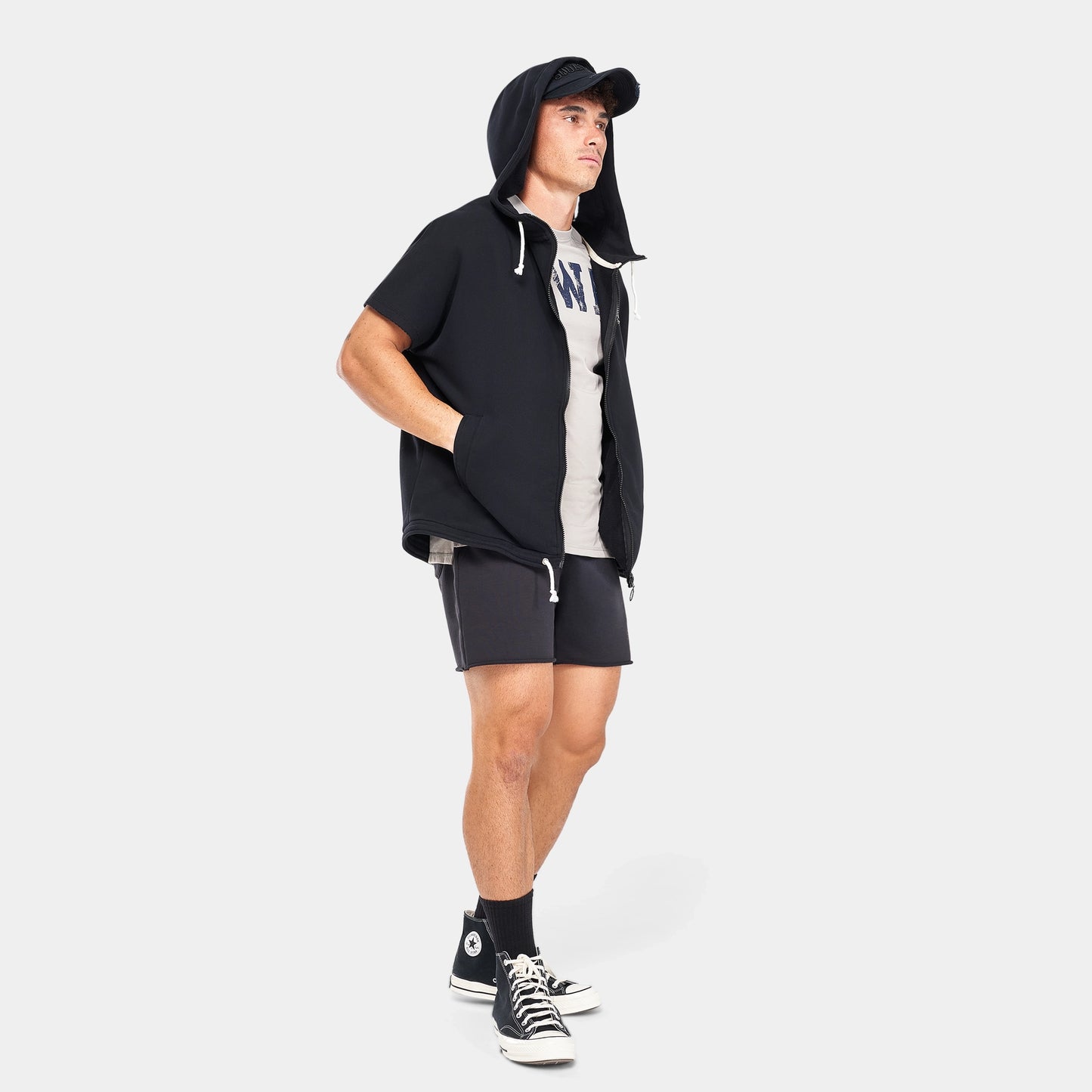 جولدن إيرا ثروباك هودي - أسود