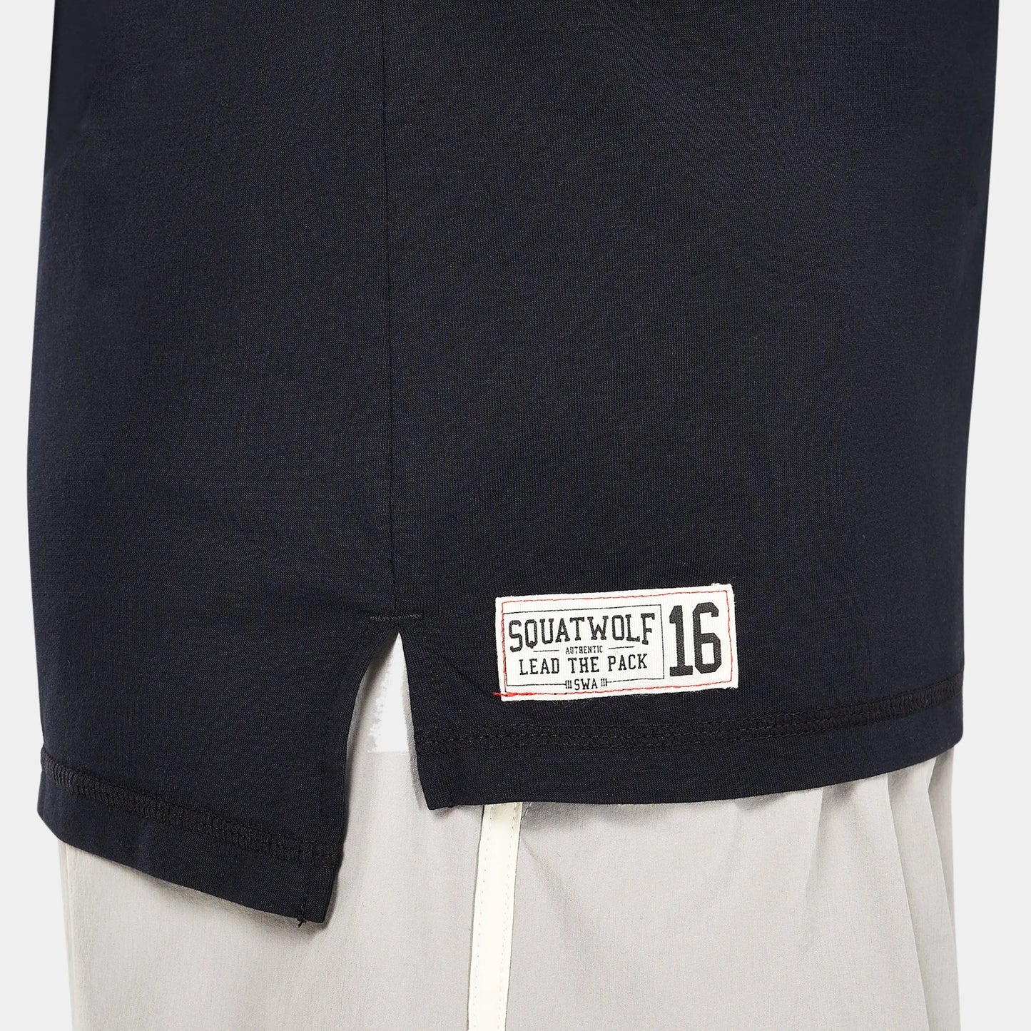 تيشيرت رغلان جرافيكي رياضي - أسود