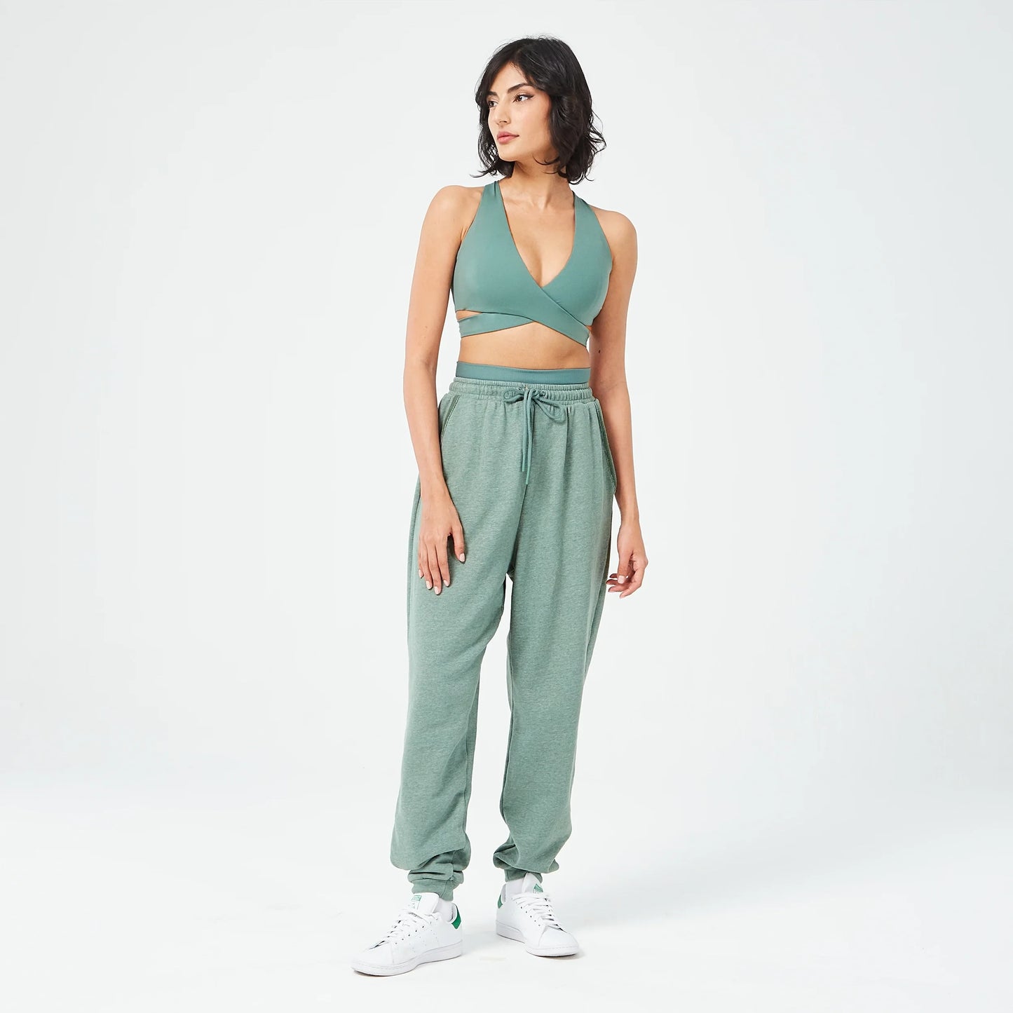 بلوزة بنمط حمالة صدر ريتروجراد كريس كروس - أخضر غامق