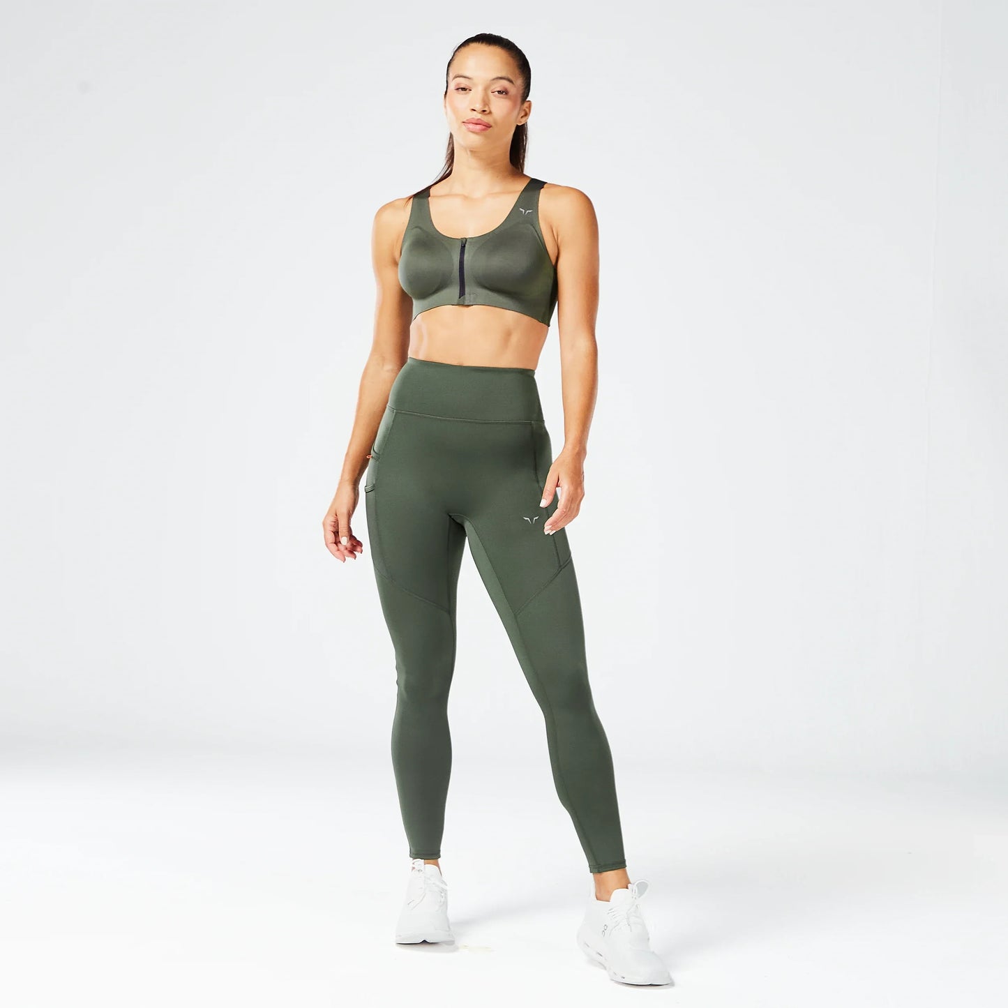 حمالة صدر بيرفورمانس لاب °360 بسحاب - أخضر عشبي