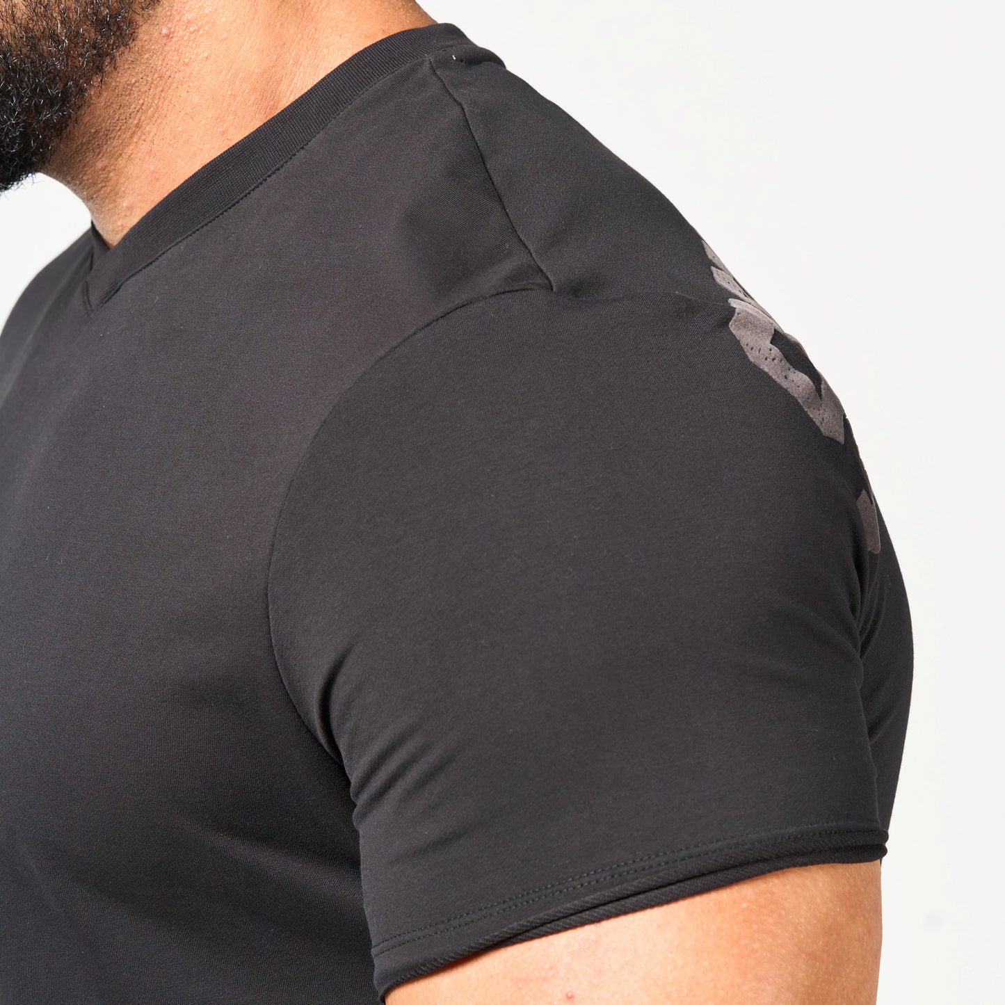 تيشيرت جولدن إيرا فريش ليجاسي ضيق - أسود مارل