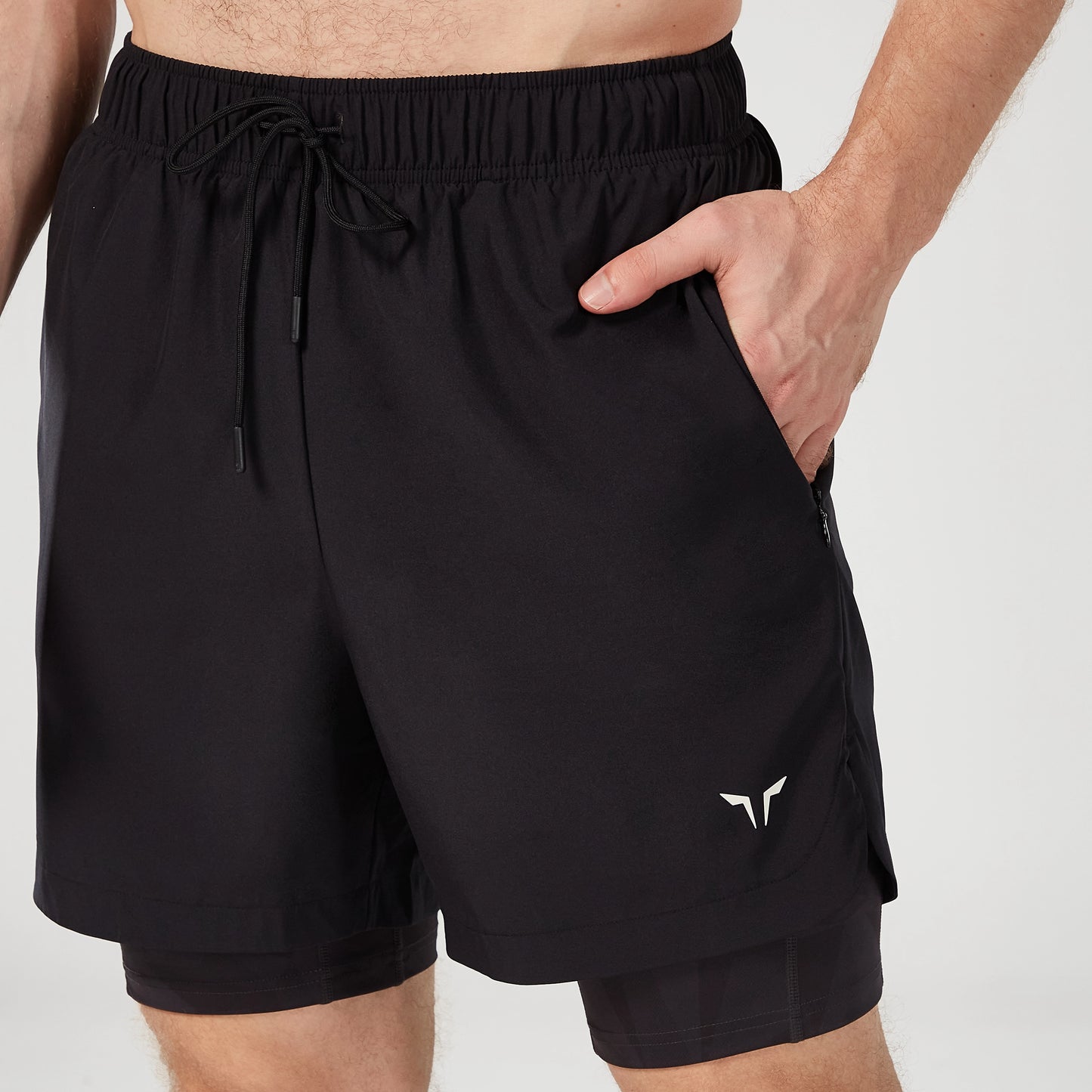 شورت ليميتليس 2 في 1 7" - أسود 