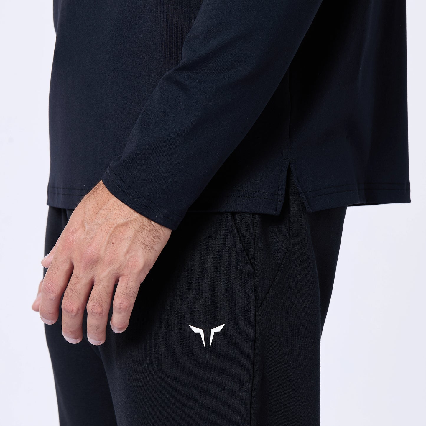 Essential Active Full Sleeves T-shirt - Black