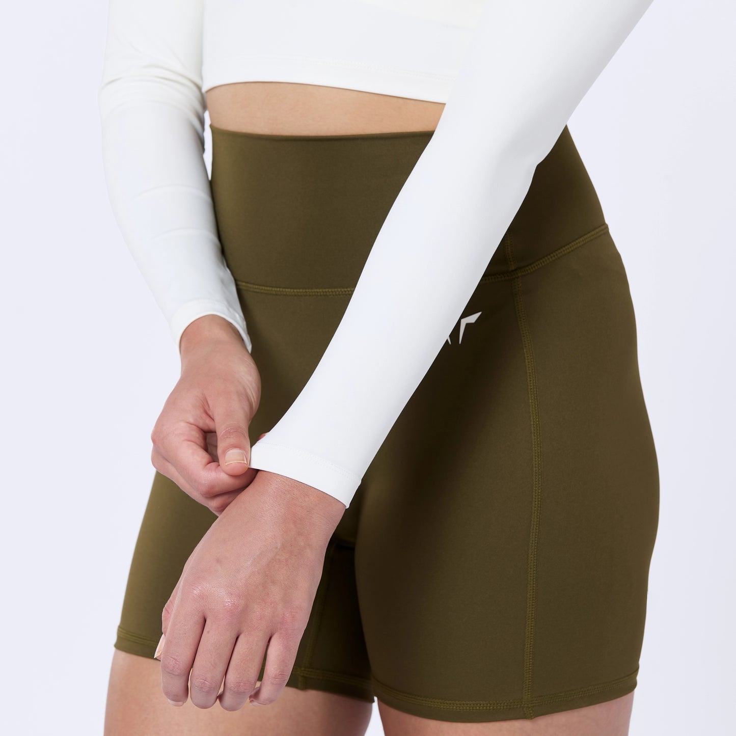 توب ايسينشال  واريور 2.0 - أبيض لؤلؤي