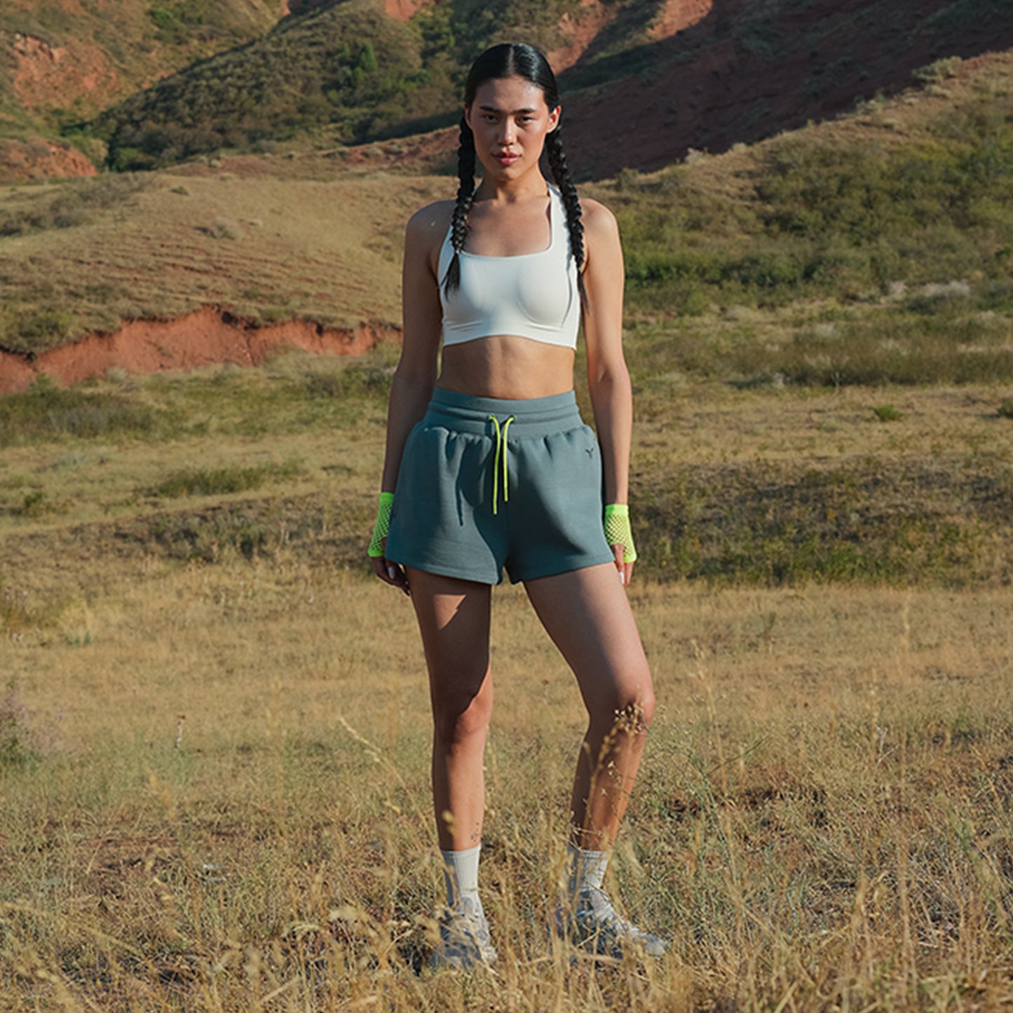 نيوتك حمالة صدر برقبة مربعة - أبيض لؤلؤي