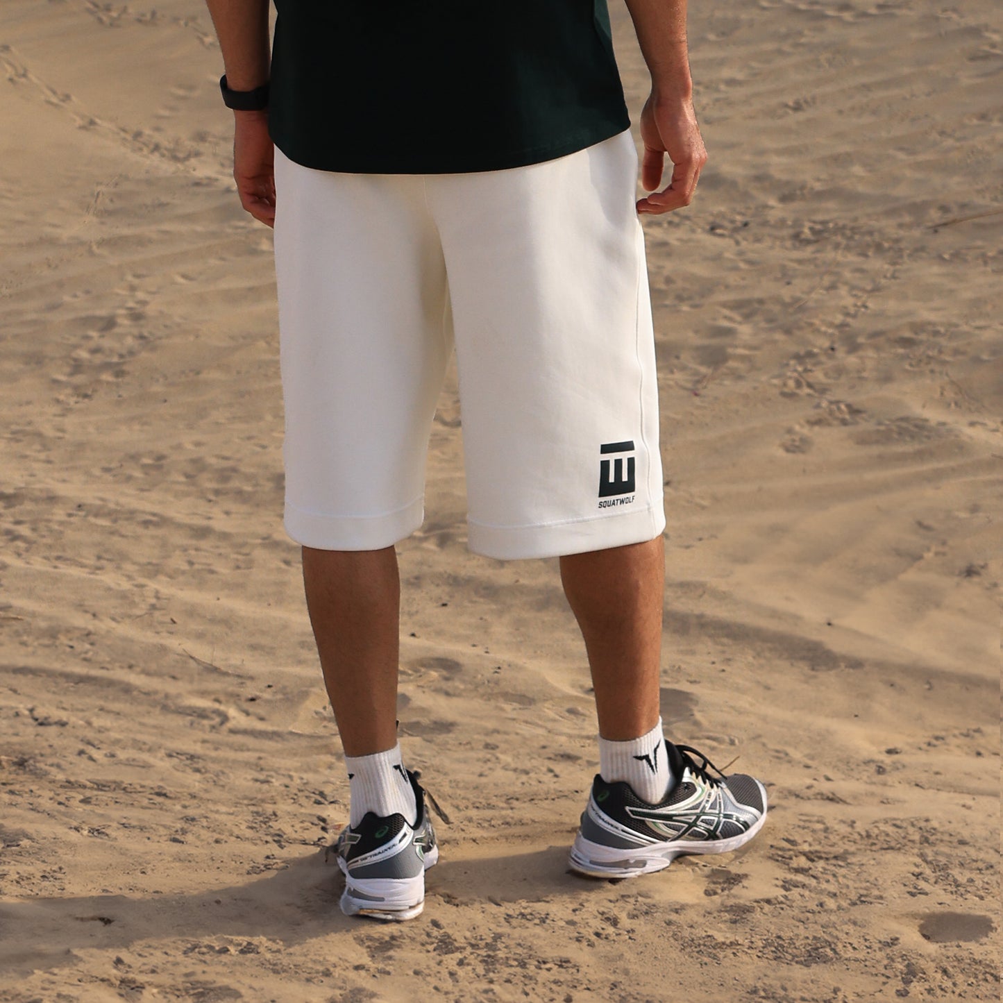 شورت سكوات وولف x إبراهيم زكي - أبيض