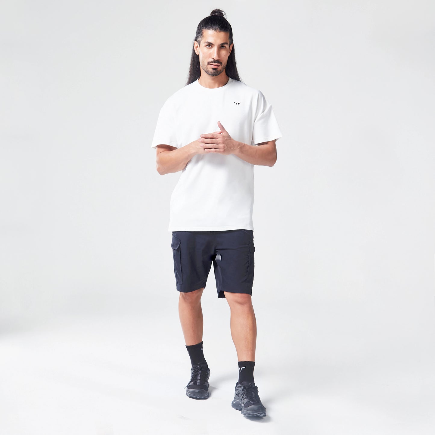 ايسينشال تيشيرت فضفاض -أبيض لؤلؤي