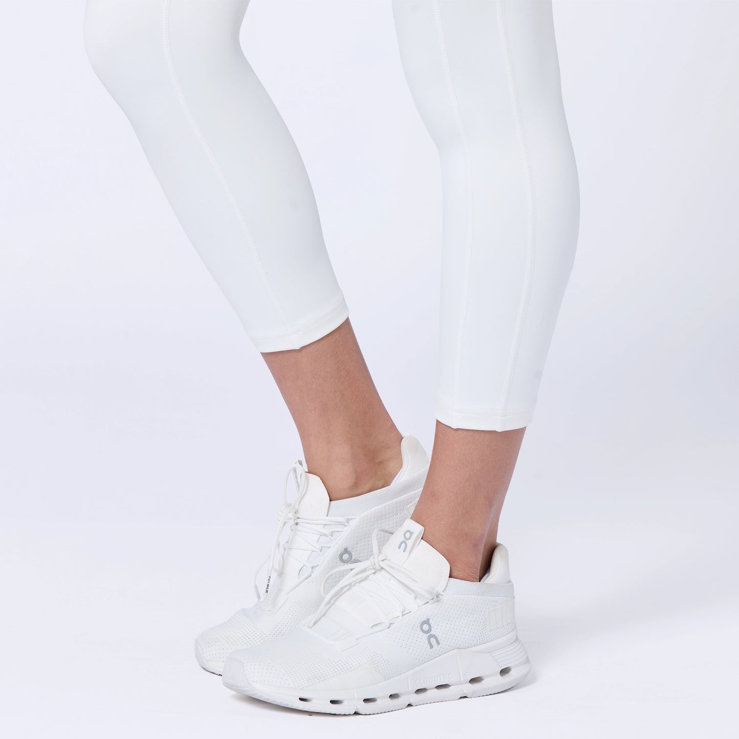 ليقينز بخصر مرتفع 24"طبقتين - أبيض لؤلؤي