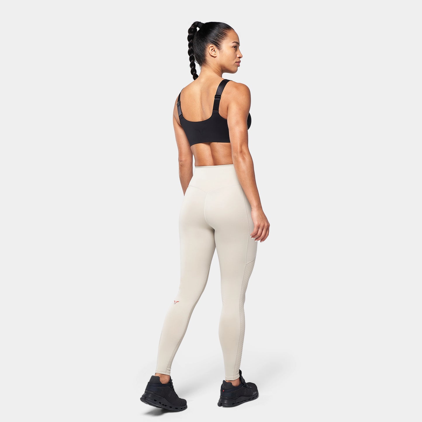 حمالة صدر أكت دراي ® بسحاب أمامي - أسود