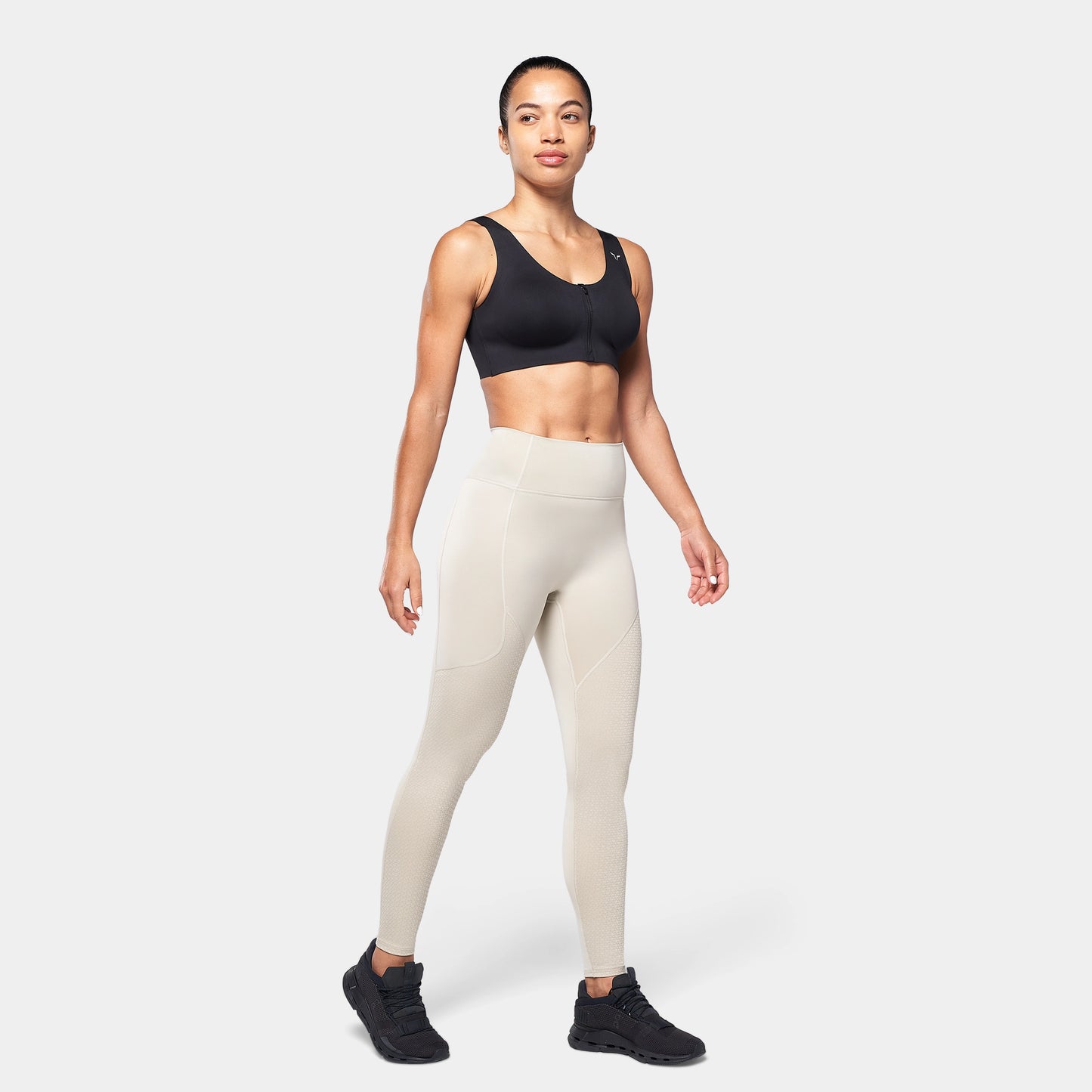 حمالة صدر أكت دراي ® بسحاب أمامي - أسود