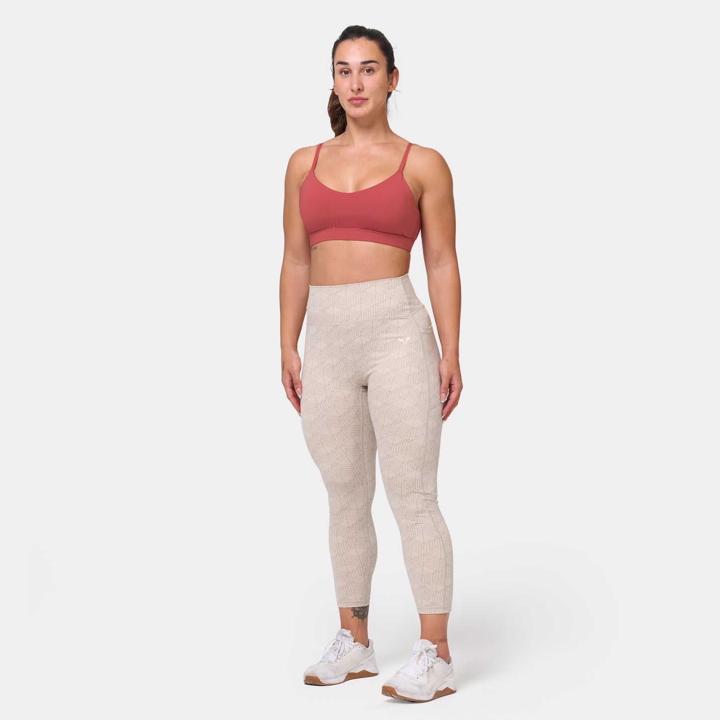 ليقنز جرافيكي 24 انش - طبعة فضي مطفي