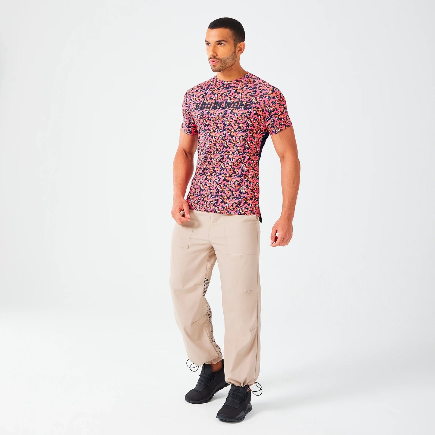 Motion T-shirt - Hot Pink Glitch Camo