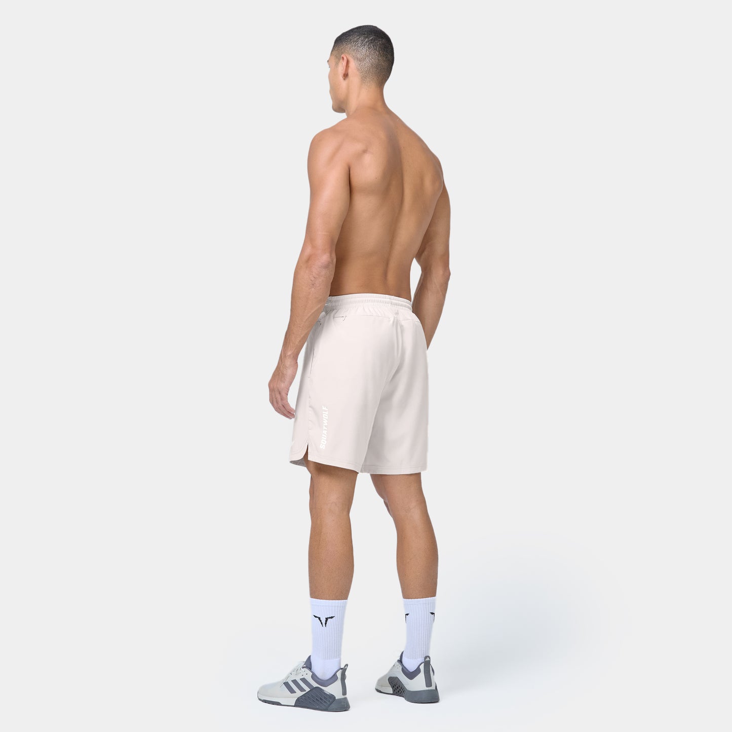 شورت فاونديشن 7"- فضي مطفي