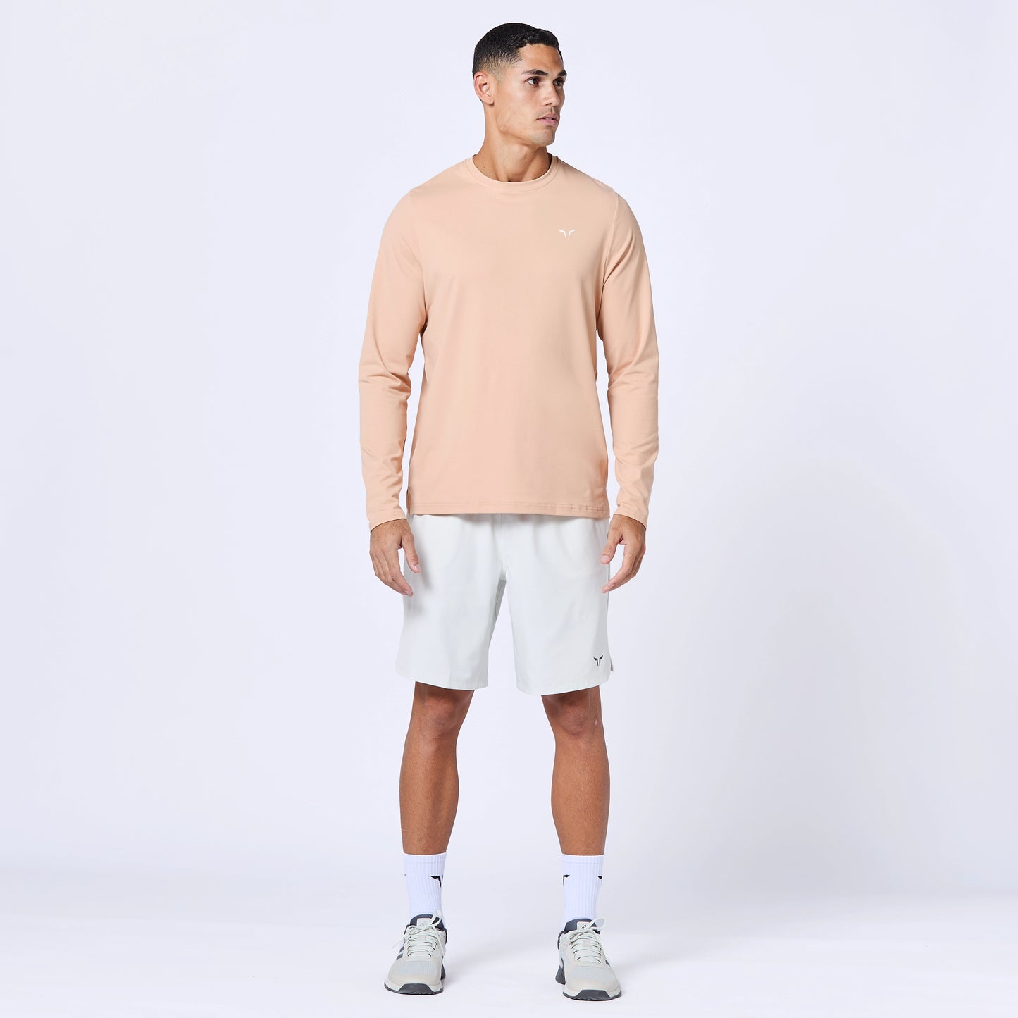 تيشرت ايسينشال اكتيف بأكمام طويلة - سكري