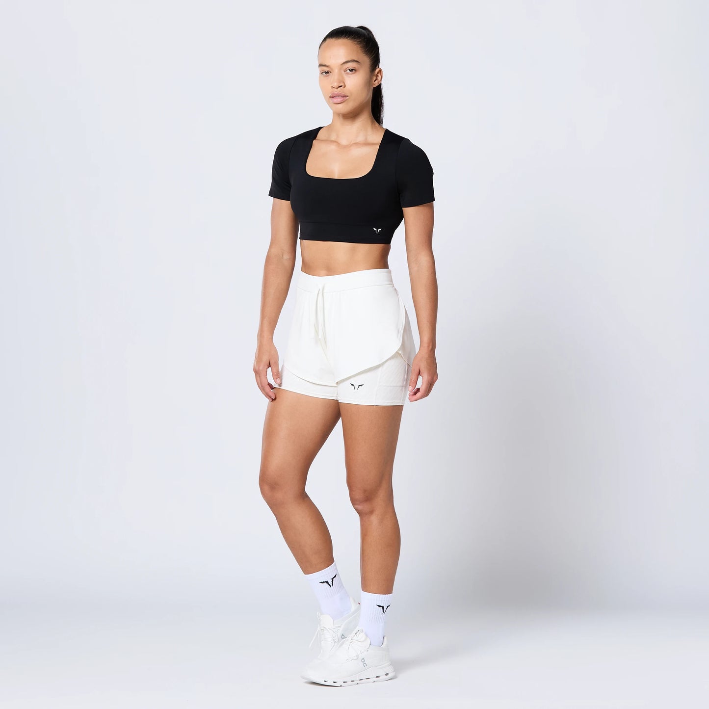 توب ضد الانزلاق مع حمالة صدر عالية التحمل - أسود