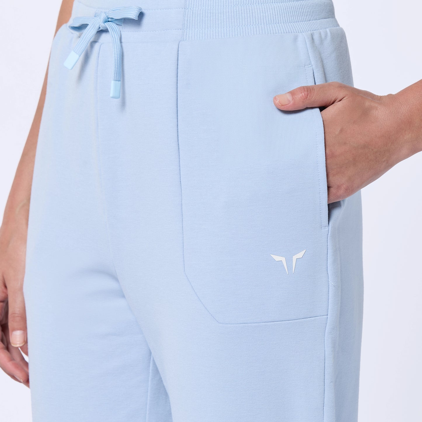 جوقرز ايسينشال بقصة عادية - أزرق سماوي