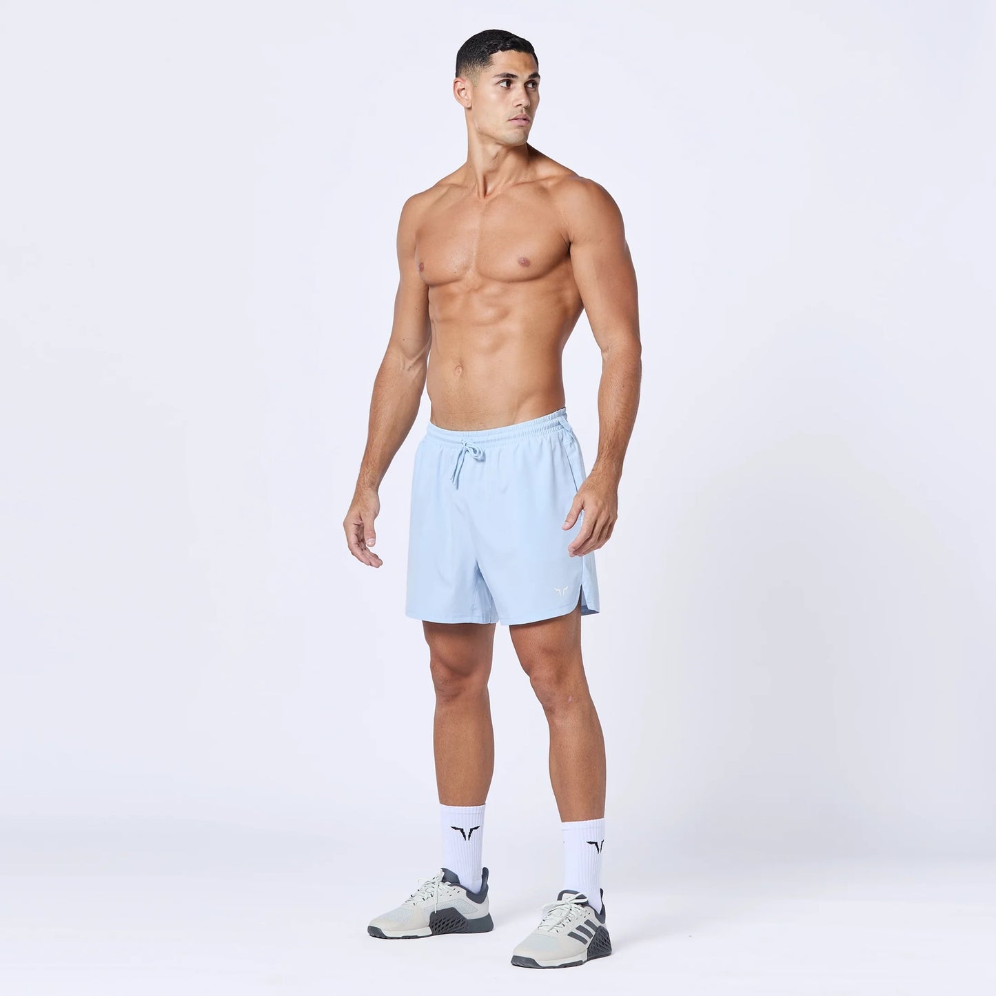 شورت فاونديشن 5"- أزرق سماوي