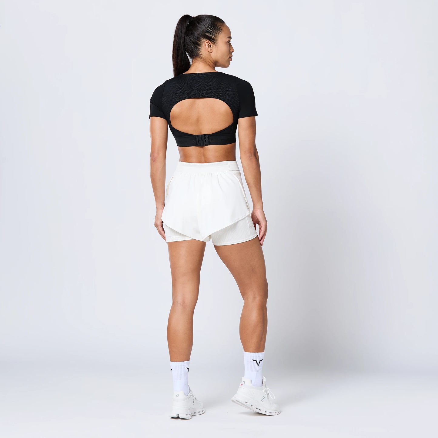 توب ضد الانزلاق مع حمالة صدر عالية التحمل - أسود