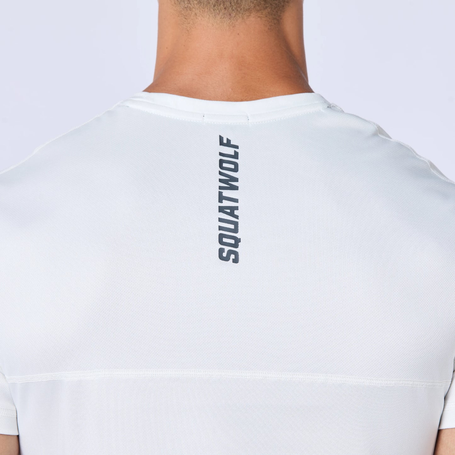 كونتراست تيشيرت  -  أبيض لؤلؤي