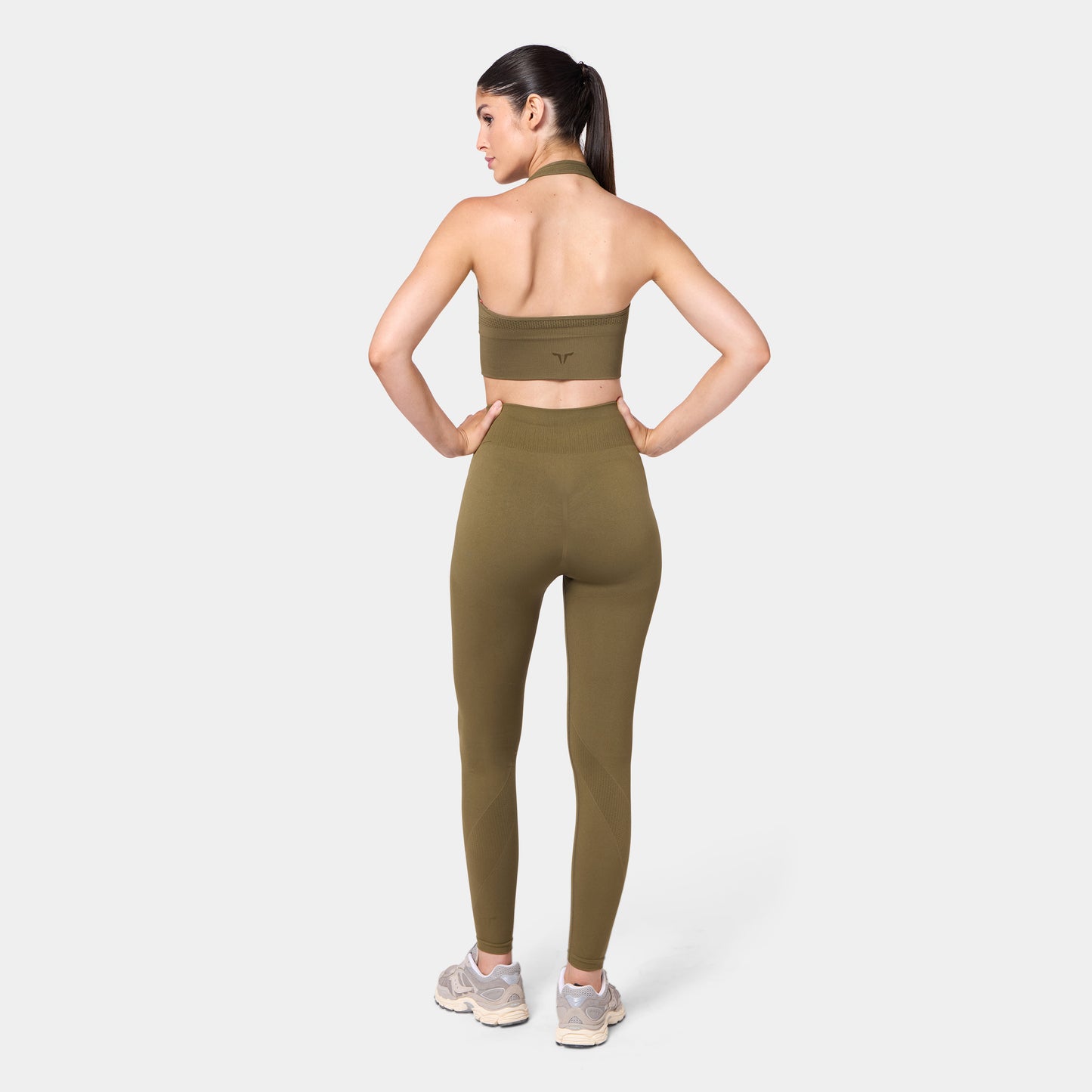 برامي هالتر كونتور سيمليس - عشبي