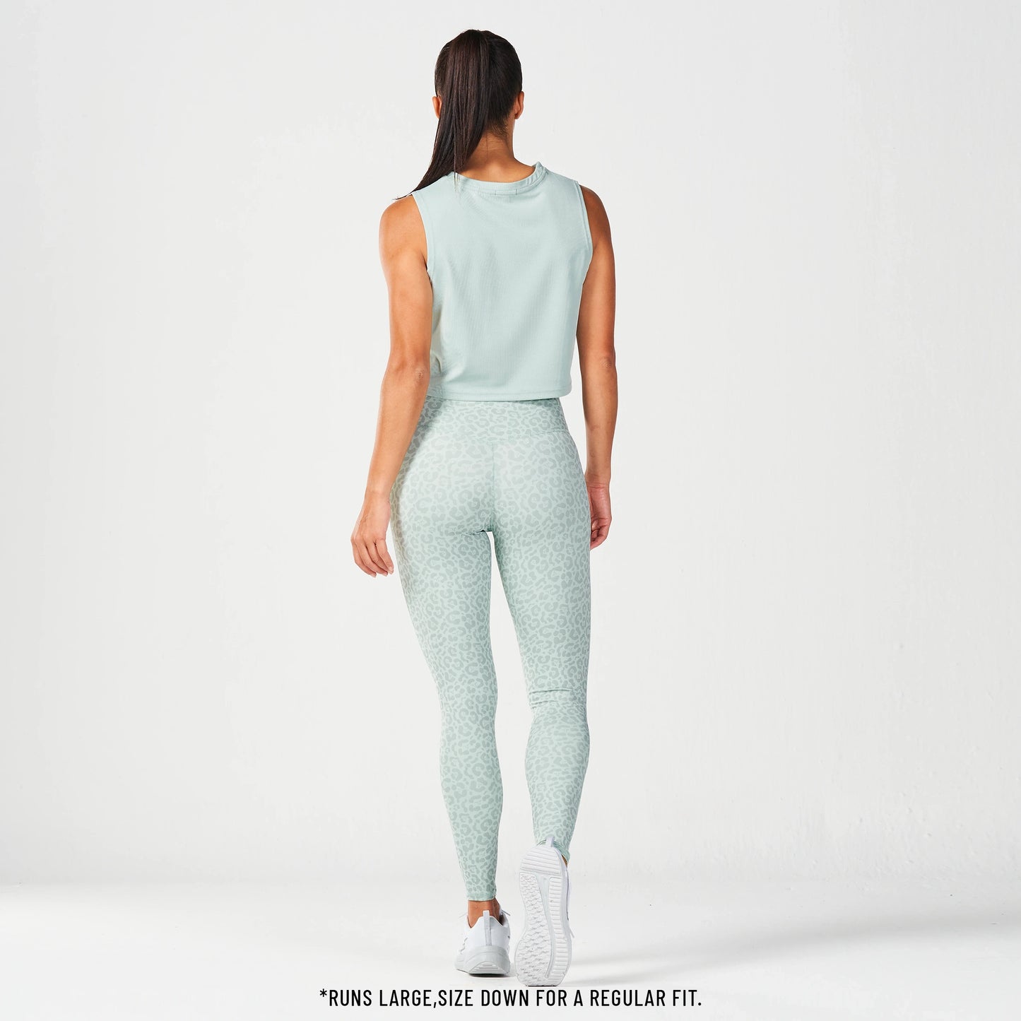 بنطال ضيق أجايل آكت من كور - طبعة سماوي فاتح