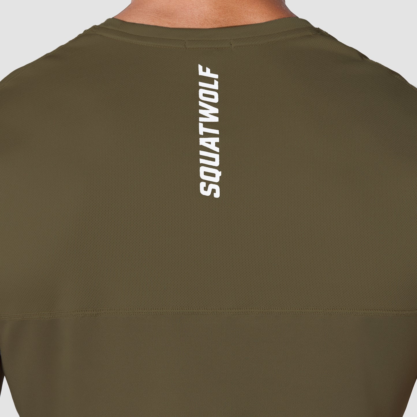 تيشيرت ايسينشال كونتراست - زيتوني داكن