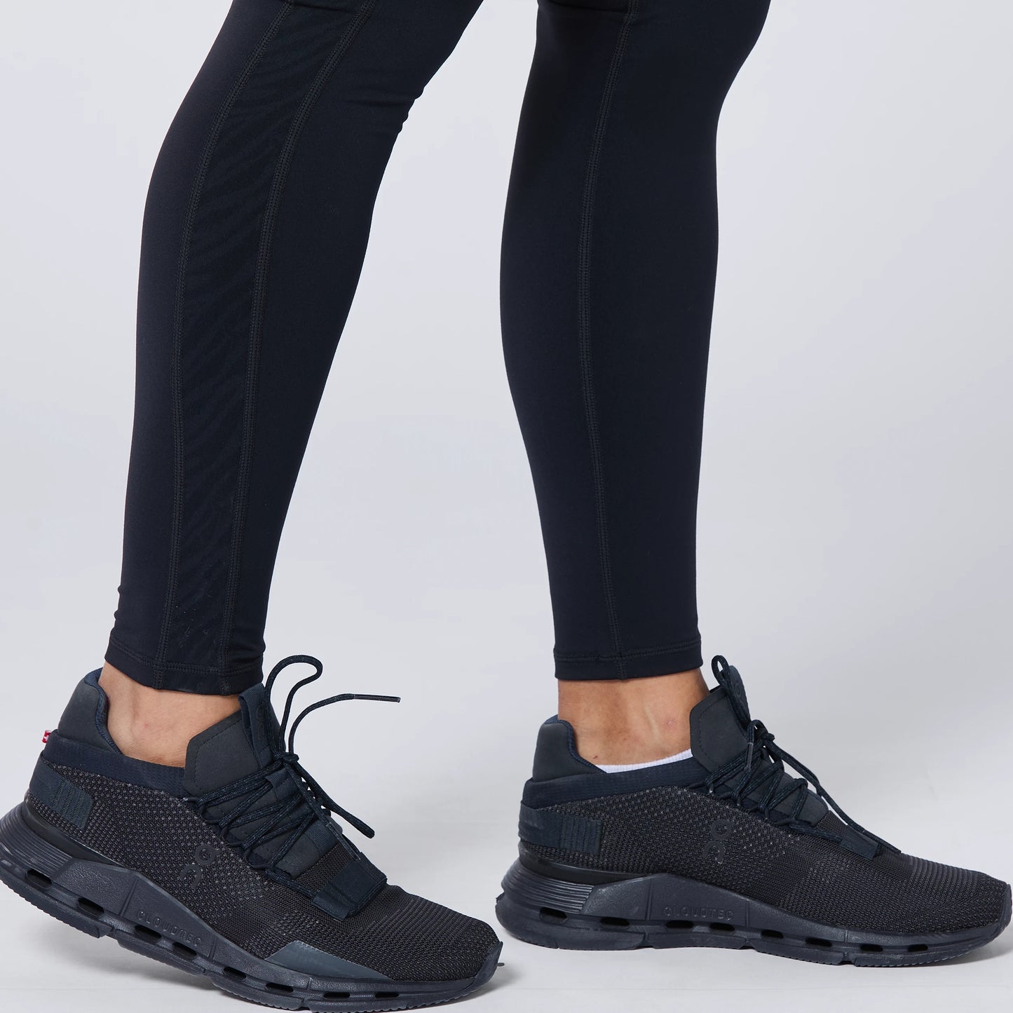 لقينز كروس اوفر 27 انش - أسود