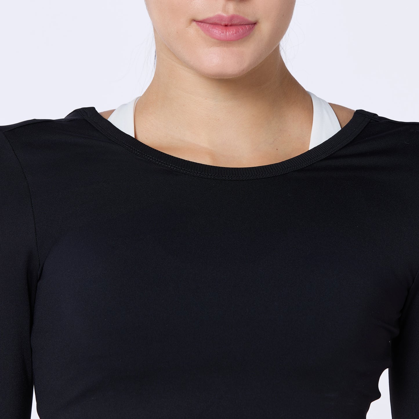 توب ايسينشال واريور 2.0 - أسود