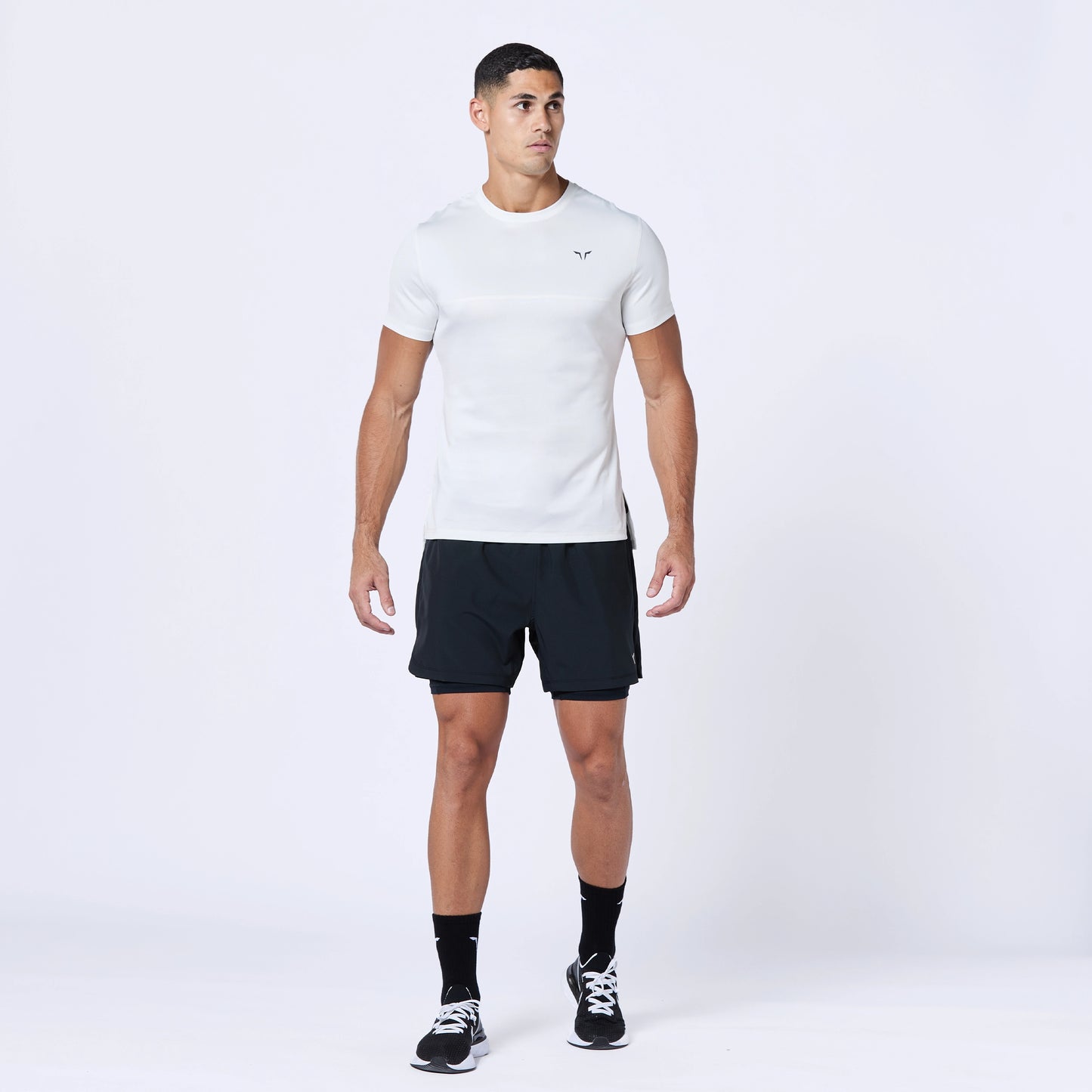 كونتراست تيشيرت  -  أبيض لؤلؤي