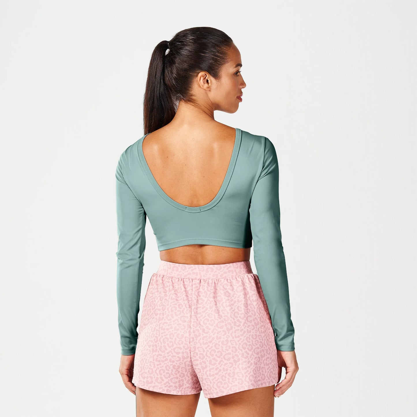 بلوزة واريور 2.0 قصيرة - أخضر غامق