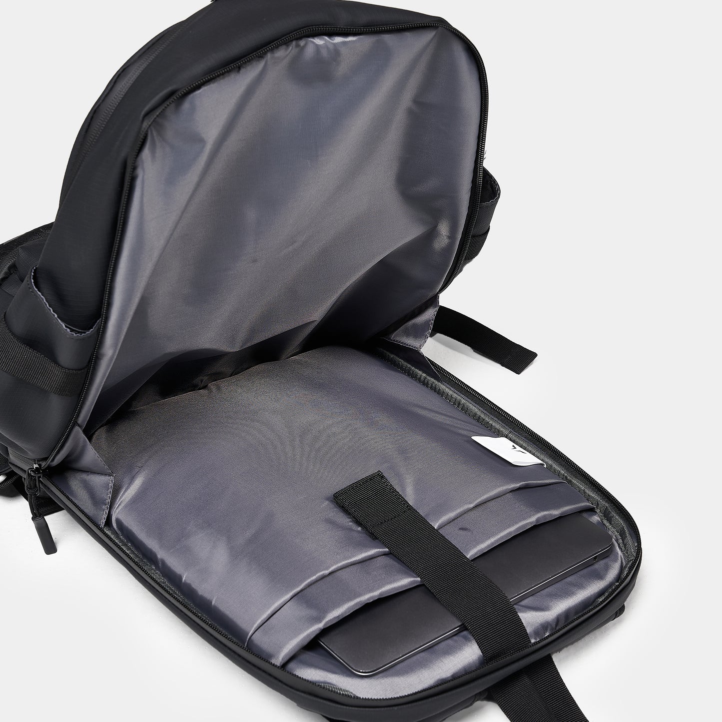 حقيبة ظهر 24 لتر - أسود