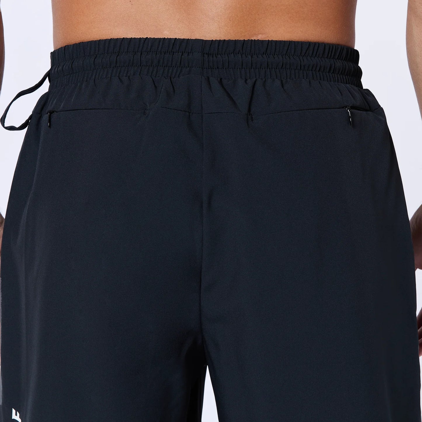 شورت فاونديشن 9"- أسود