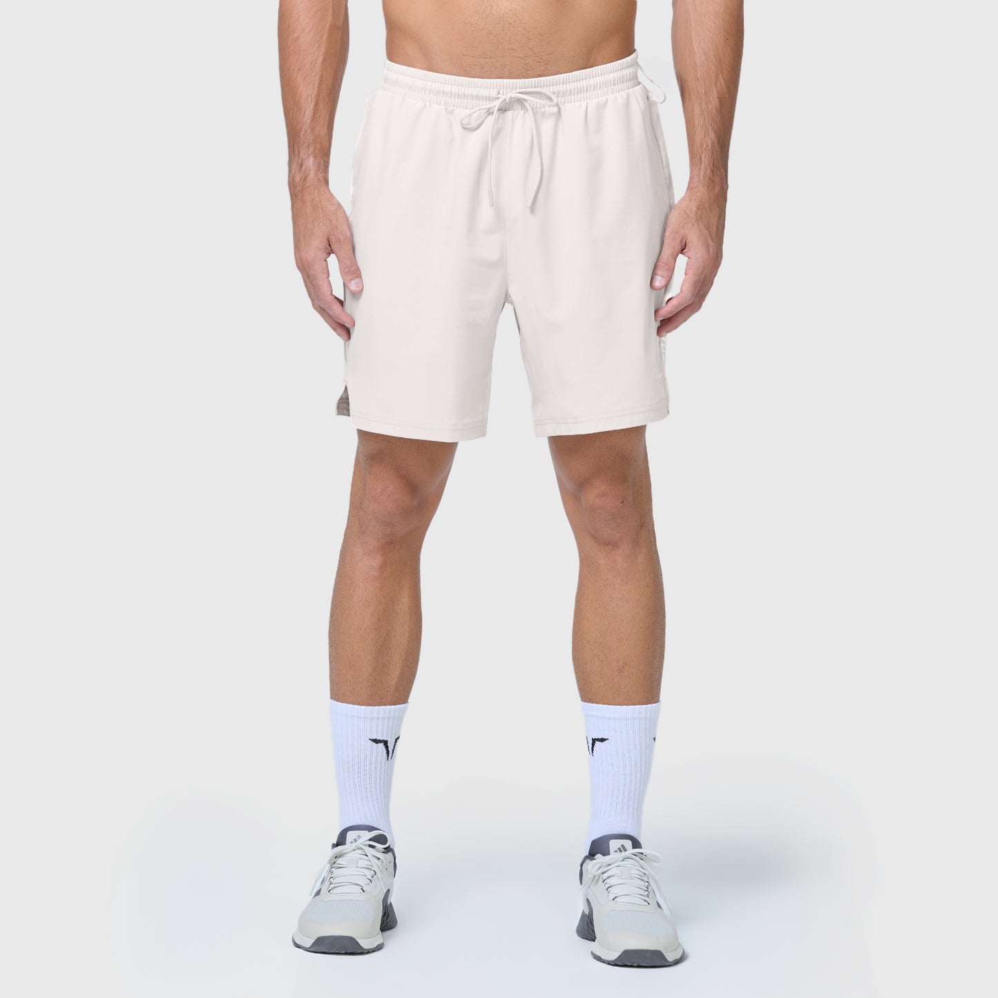 شورت فاونديشن 7"- فضي مطفي