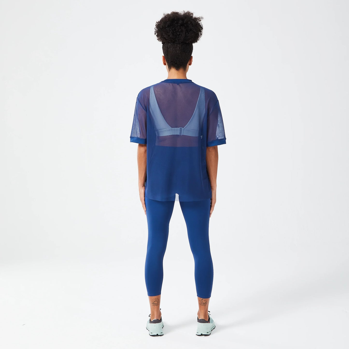 تيشيرت جليتش من قماش شبكي - ازرق داكن