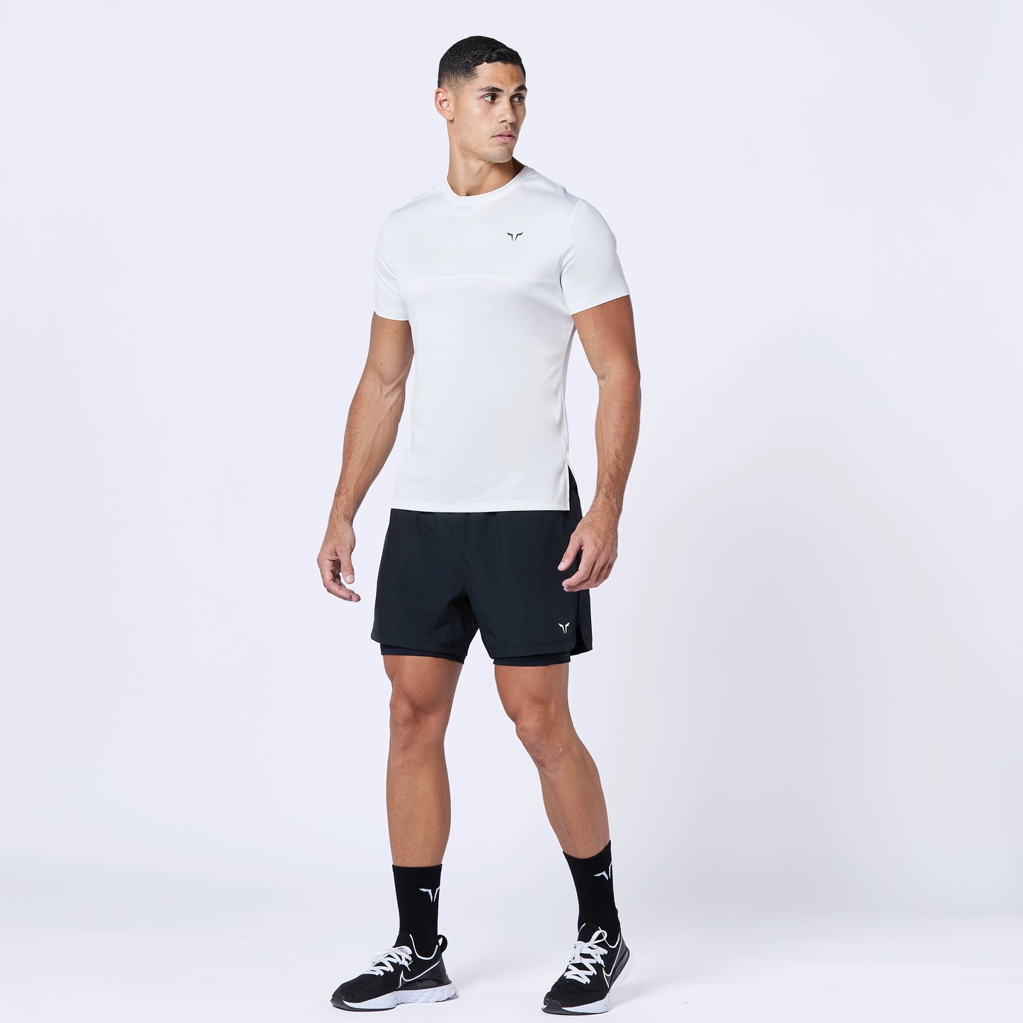 كونتراست تيشيرت  -  أبيض لؤلؤي