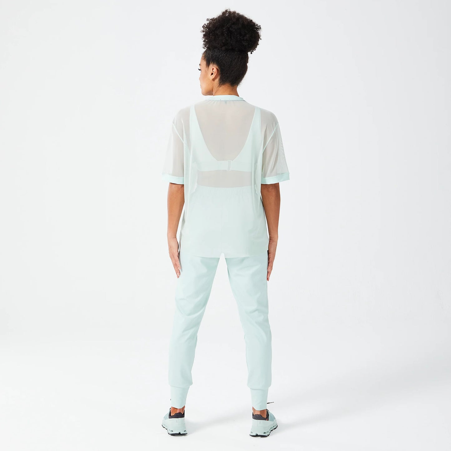 تيشيرت جليتش من قماش شبكي - سماوي فاتح