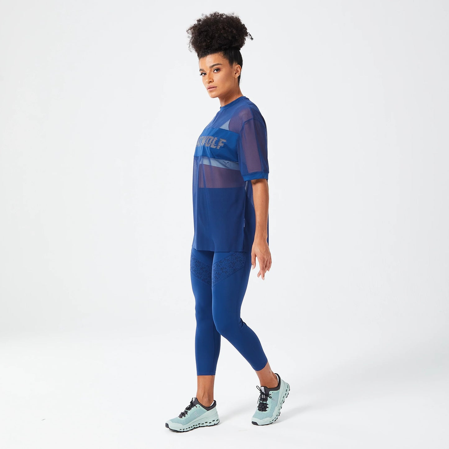 تيشيرت جليتش من قماش شبكي - ازرق داكن