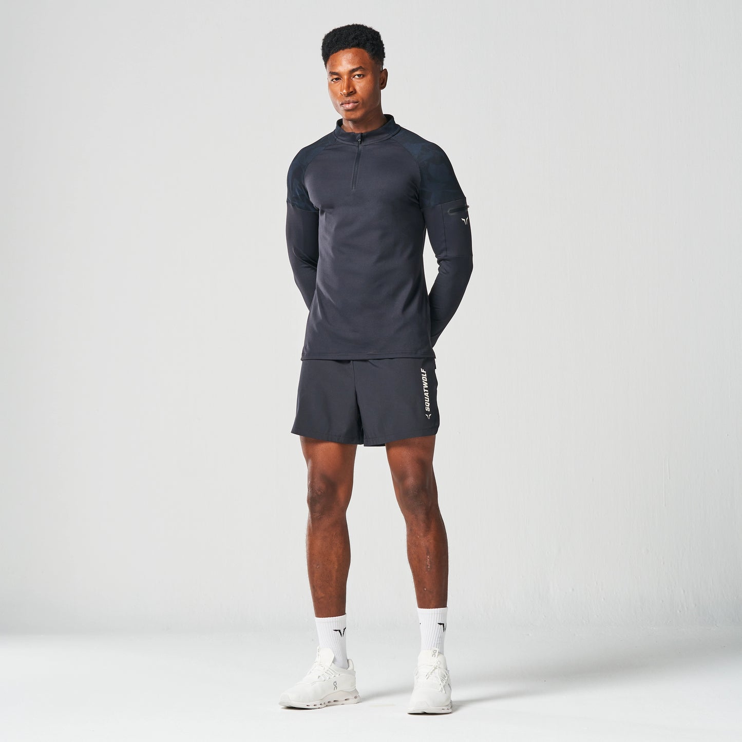 بلوزة إيفولف 2.0 للركض - طبعة سوداء