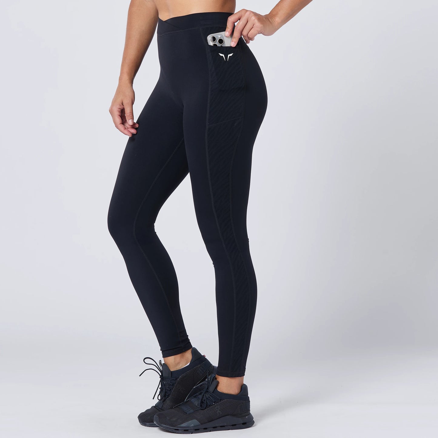 لقينز كروس اوفر 27 انش - أسود