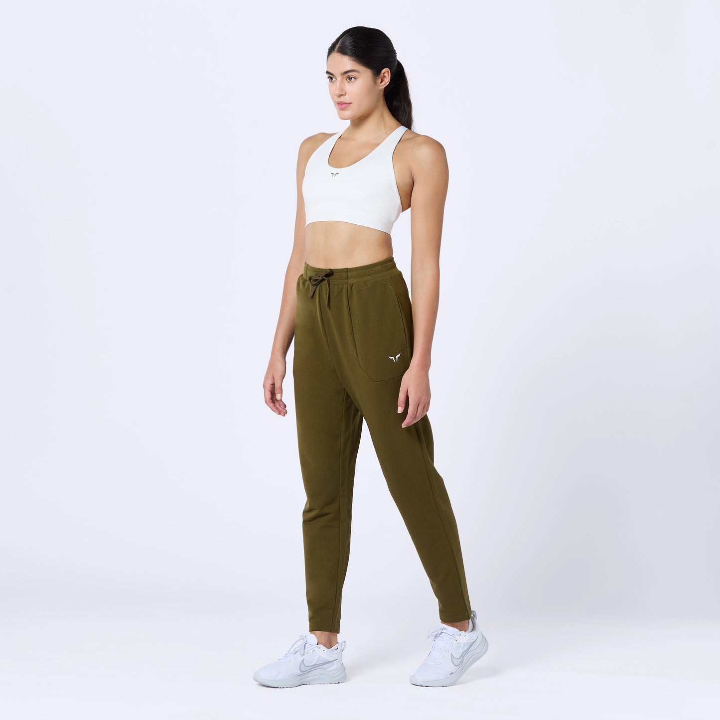 جوقرز ايسينشال بقصة عادية - زيتوني داكن