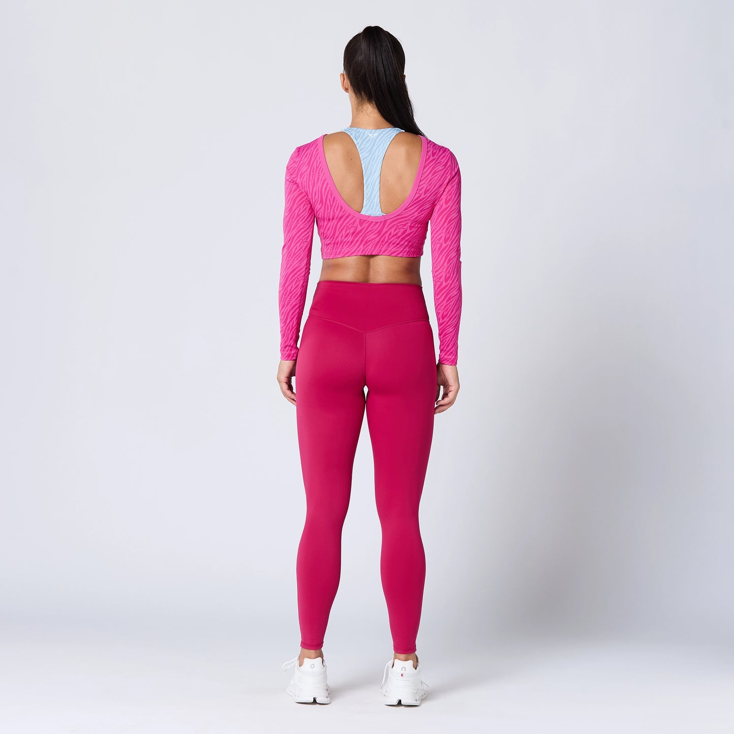 توب واريور 2.0 قصيرة - طبعة قرمزي فاتح